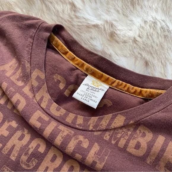 Vintage Abercrombie & Fitch Brown Longsleeve Raw Hem TShirt - Picture 4 of 8